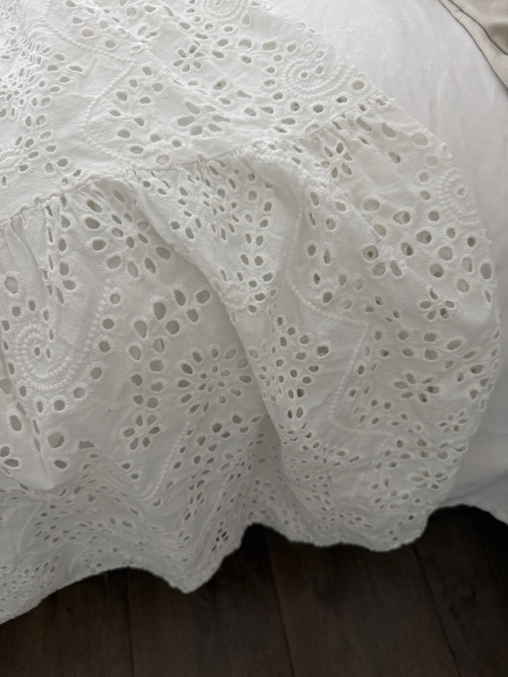 Zara White Floral Eyelet Button-Down Shirt - Picture 5 of 8